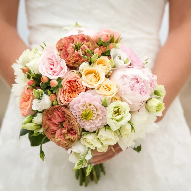 wedding bouquet toss