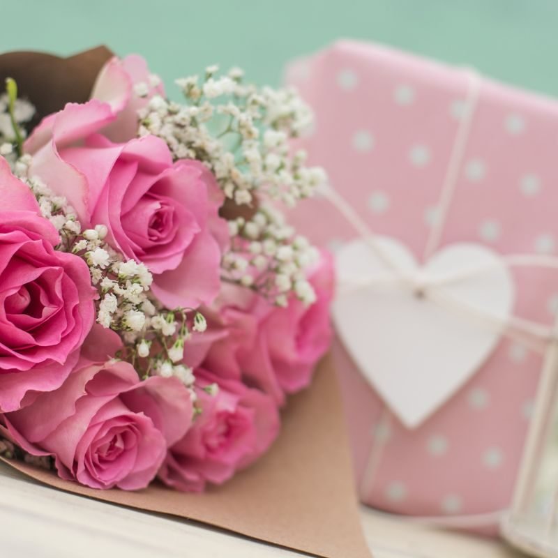 web page pictures follow social media formats – 2022-12-21T115827.859 do women still like to get flowers
